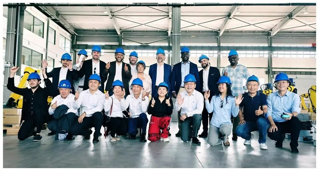 A Visiting Group From France Arrived at UGOOD Looked for Cooperation in New-Energy Area(pic4) A Visiting Group From France Arrived at UGOOD Looked for Cooperation in New-Energy Area(pic4)